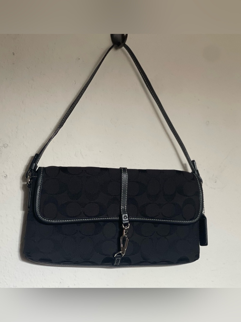 Coach Vintage Hampton Signature Demi Clip Flap Baguette Mini Bag Black Y2K